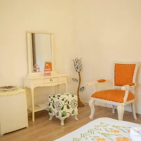 Zeren Alacati Çeşme